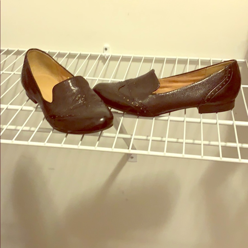 Comfy but cute black leather office shoes